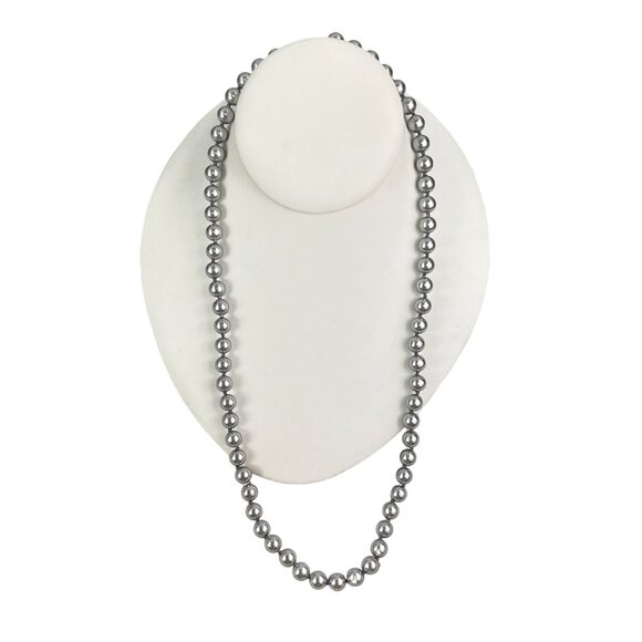 Monet Vintage Grey Knotted Pearl Necklace With Silver Tone Clasp - Picture 2 of 10